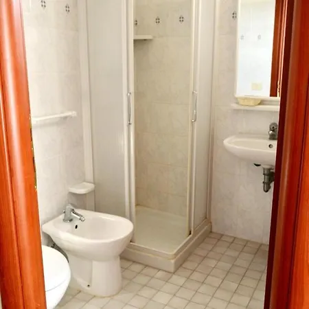 In Guest - New Cirene Double Comfort For Two People Affittacamere